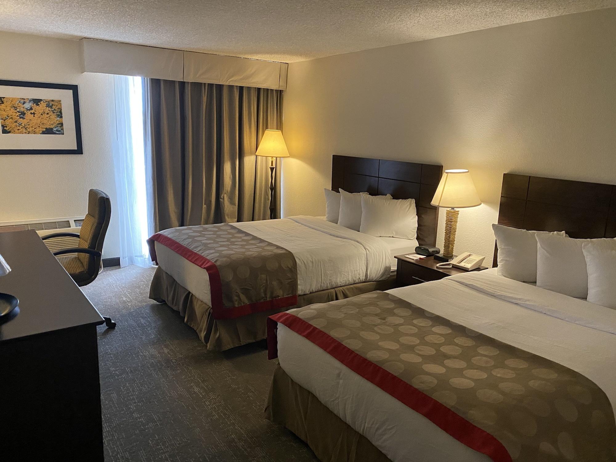 Hotel Ramada By Wyndham Albuquerque Midtown Exterior foto