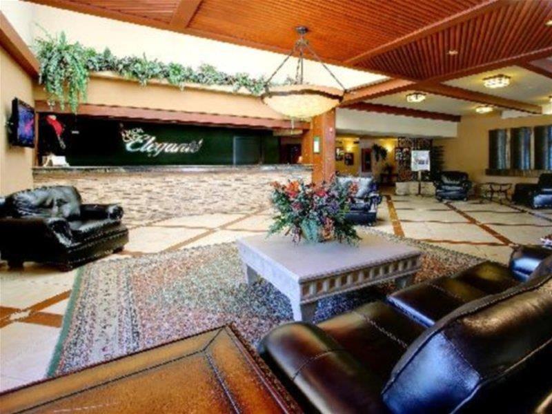 Hotel Ramada By Wyndham Albuquerque Midtown Exterior foto